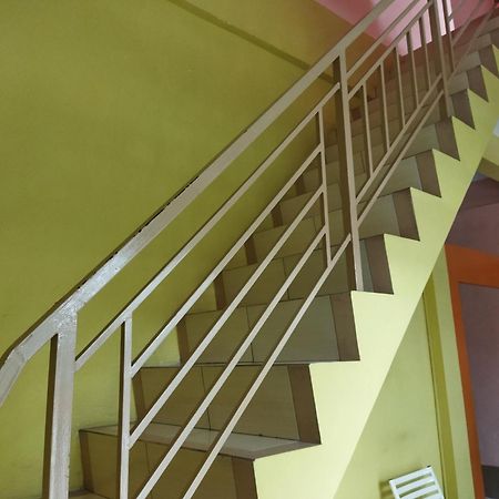 Oyo 92231 Penginapan Tanjung Alang Syariah Makassar Extérieur photo