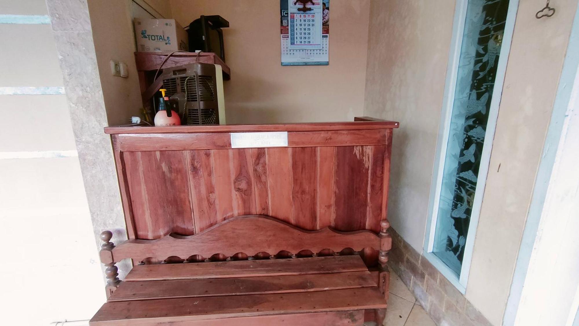 Oyo 92231 Penginapan Tanjung Alang Syariah Makassar Extérieur photo