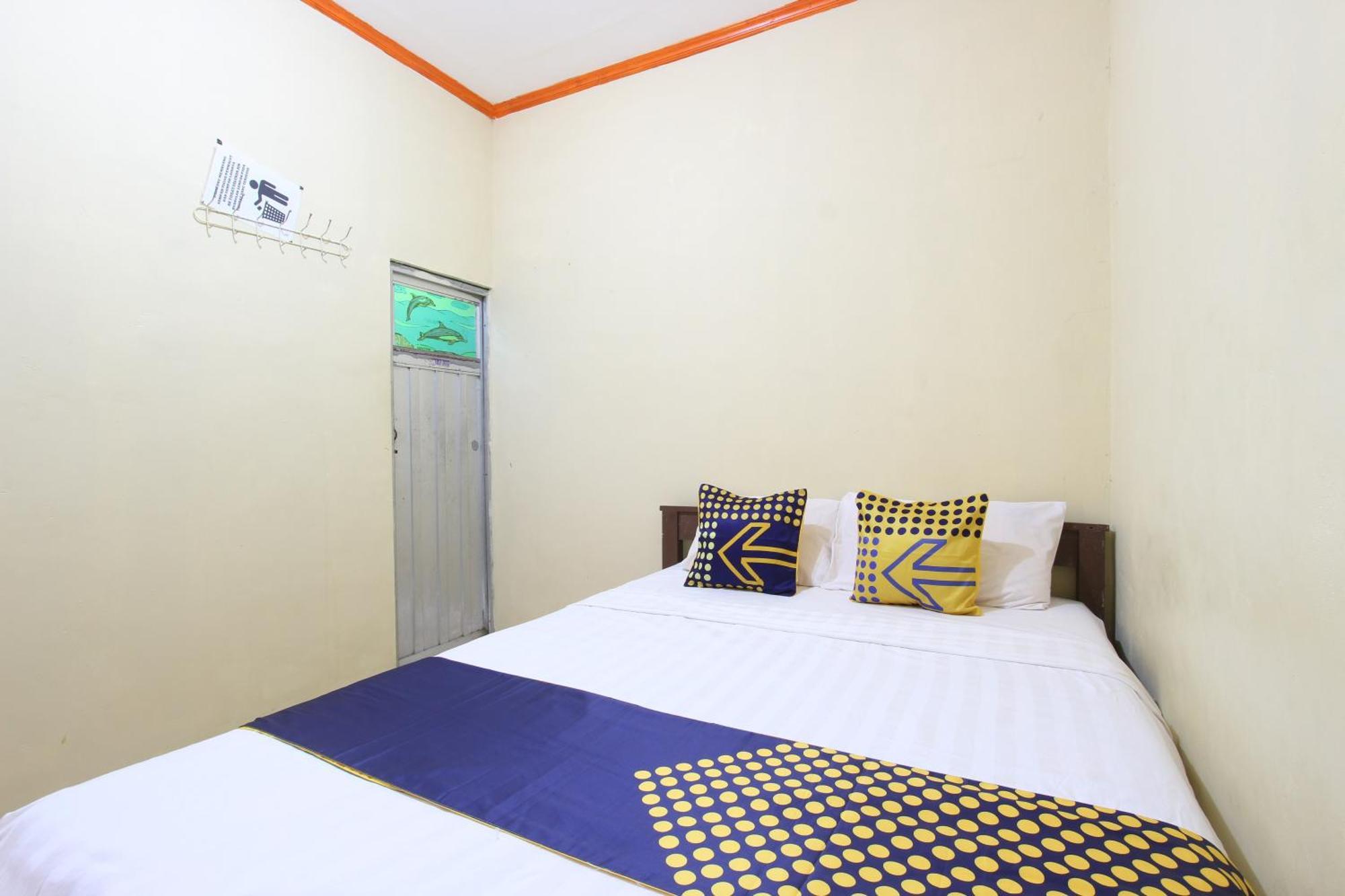 Oyo 92231 Penginapan Tanjung Alang Syariah Makassar Extérieur photo
